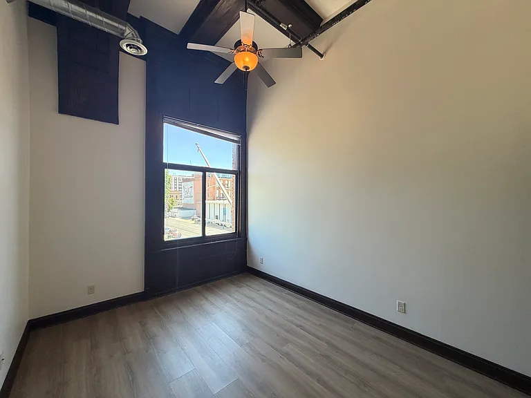 400 N Main St #310 — Photo 6