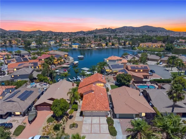 24140 Cruise Cir, Canyon Lake, CA 92587