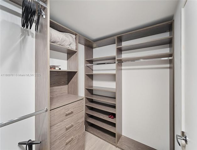 1st image of 16385 Biscayne Blvd #1901