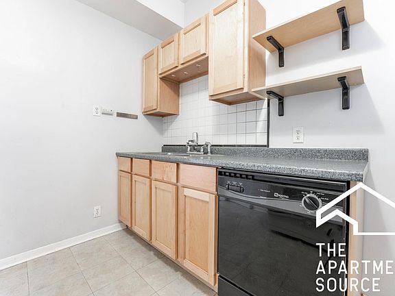 4th image of 2925 W Logan Blvd #1REAR