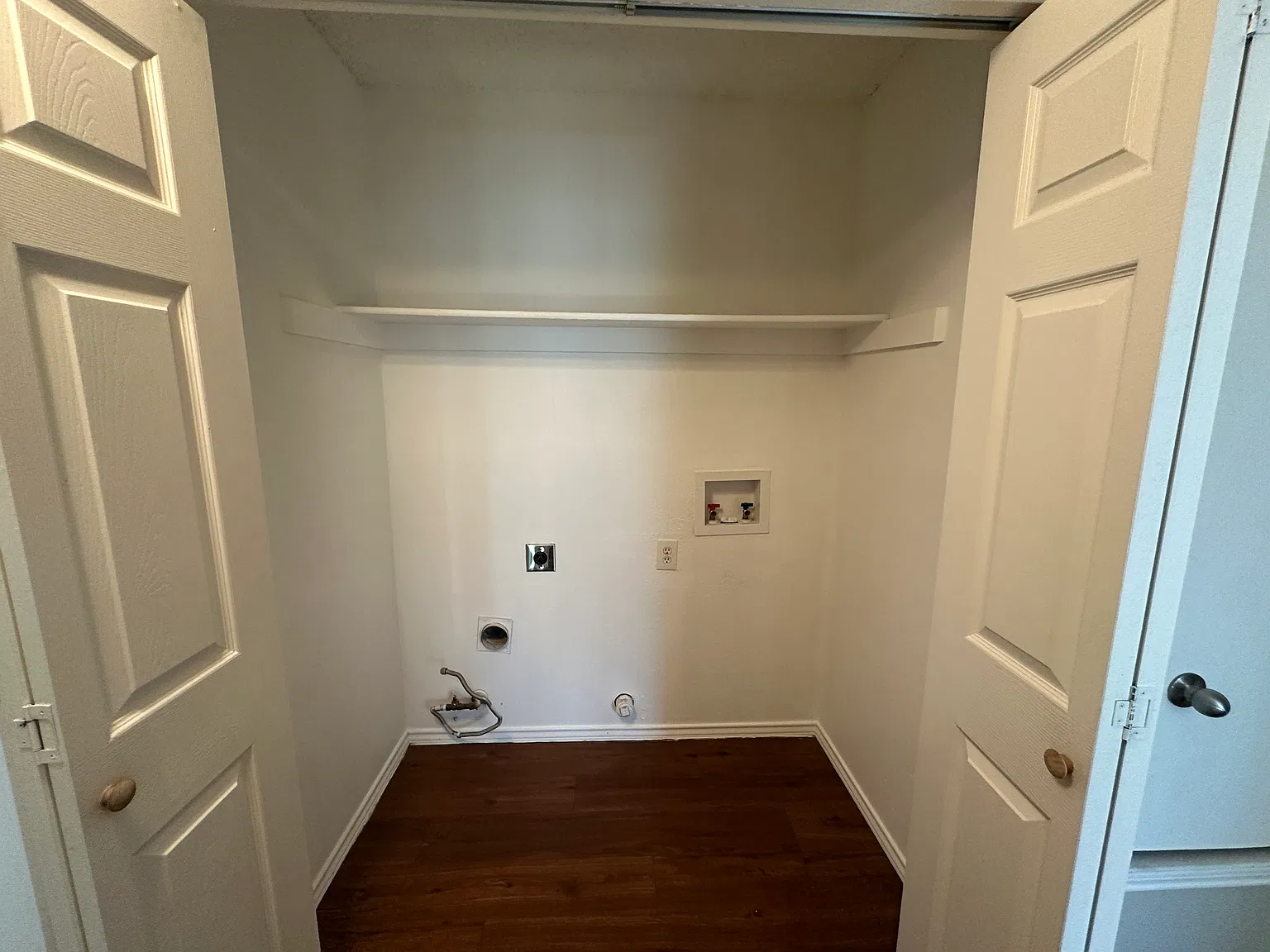 4 bed, 2.5 bath, 2273 sqft, $2,500 — Photo 4