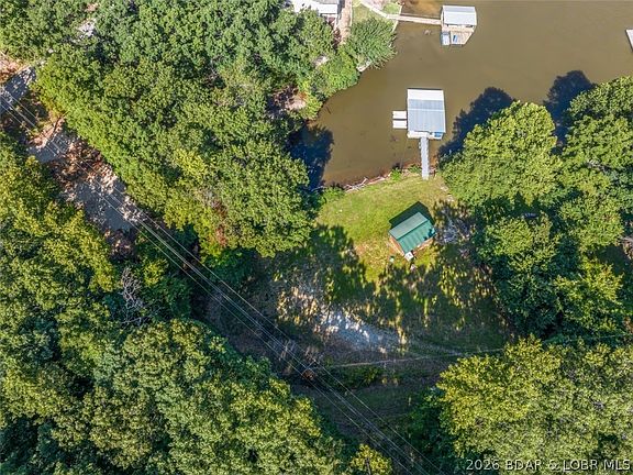 5th image of Island View Ln