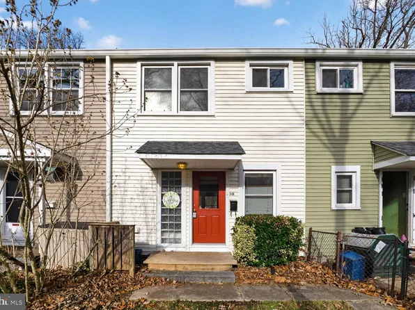 54 Ridge Rd, Greenbelt, MD 20770