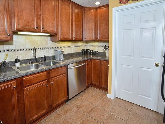 3rd image of 2313 Wheatland Cir