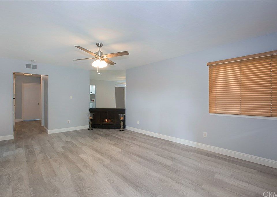 1st image of 346 E Briardale Ave #3