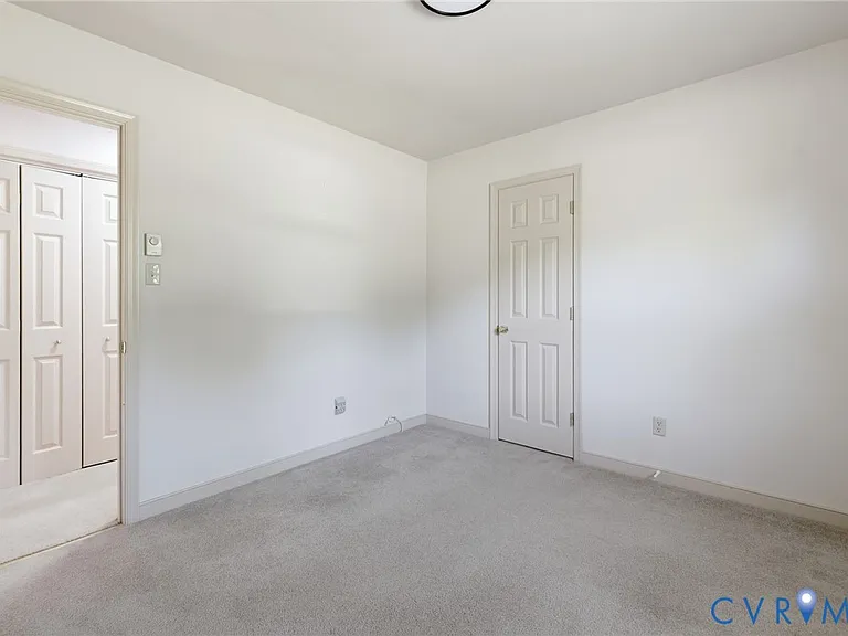15219 Spruce Ave — Photo 13