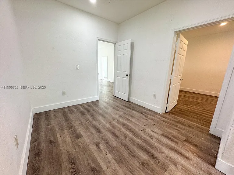 8415 Harding Ave #5 — Photo 9