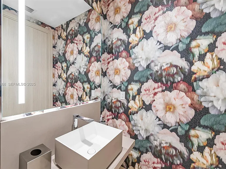 1000 Brickell Plz #Penthouse 5301 — Photo 32