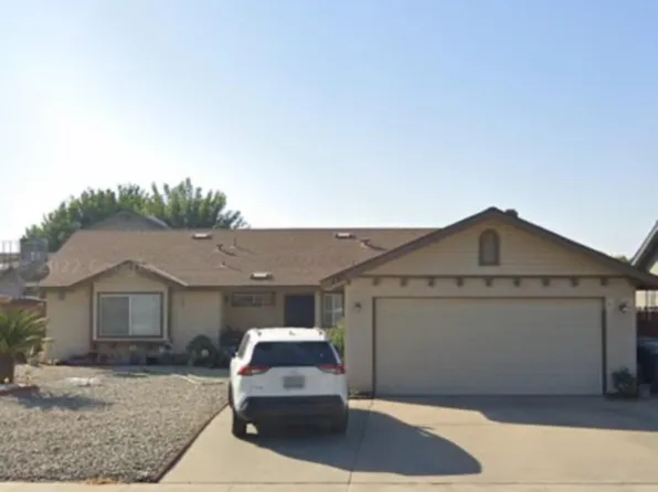 785 Rosewood Ln, Lemoore, CA 93245