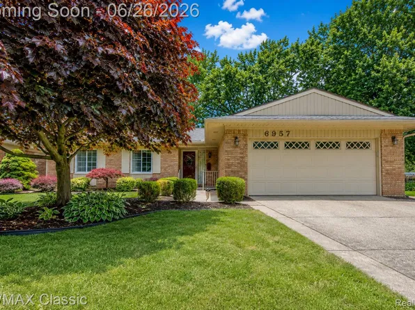 6957 Carriage Hills Dr, Canton, MI 48187