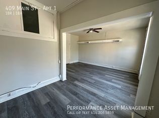 409 Main St APT 1, Racine, WI 53403
