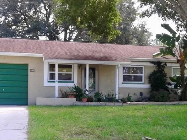 3038 Pine Tree Ave, Largo, FL 33771