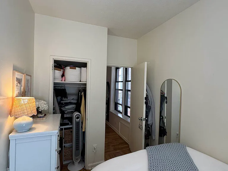 226 E 29th St #2E — Photo 7