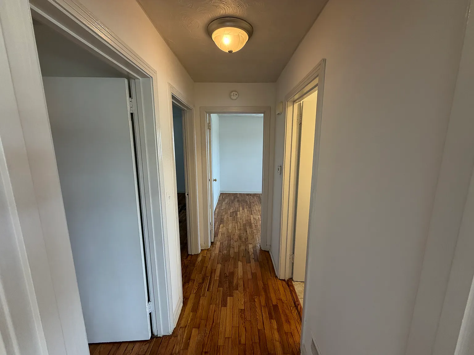 3 bed, 1026 sqft, $1,095 — Photo 4