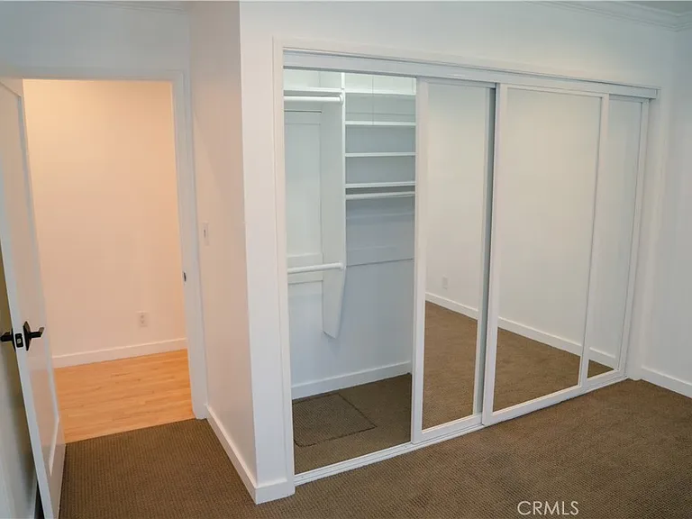 5054 Encino Ave — Photo 30
