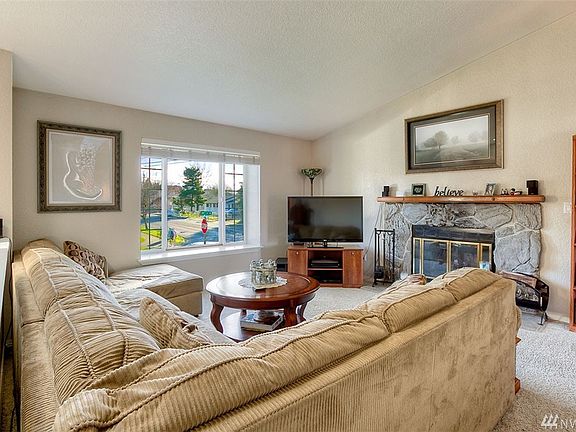 2nd image of 4901 38th St NE