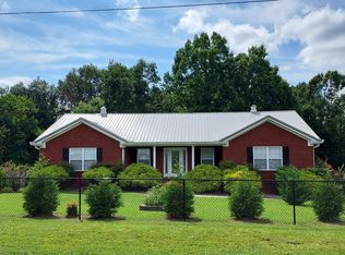 183 Taylor Ln, Lafayette, TN 37083