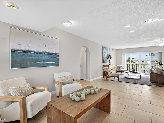4th image of 13511 Stratford Place Cir APT 305