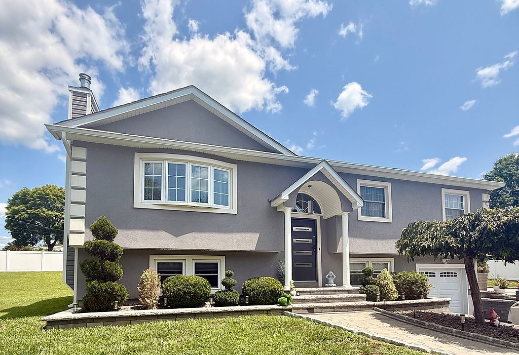 14 Larchwood Dr - Property Image