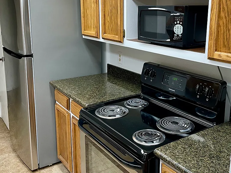 600 SE Marion St #505 — Photo 11