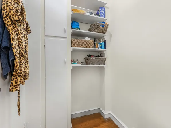 208 East 28th Street image 14 of 28