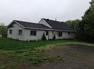 950 S Ravenna Rd, Ravenna, MI 49451