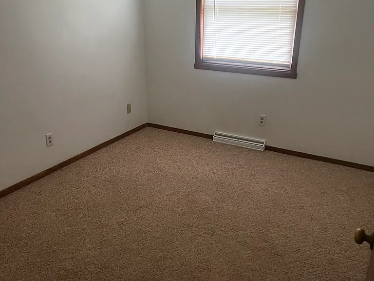 3301 E Canary St — Photo 8