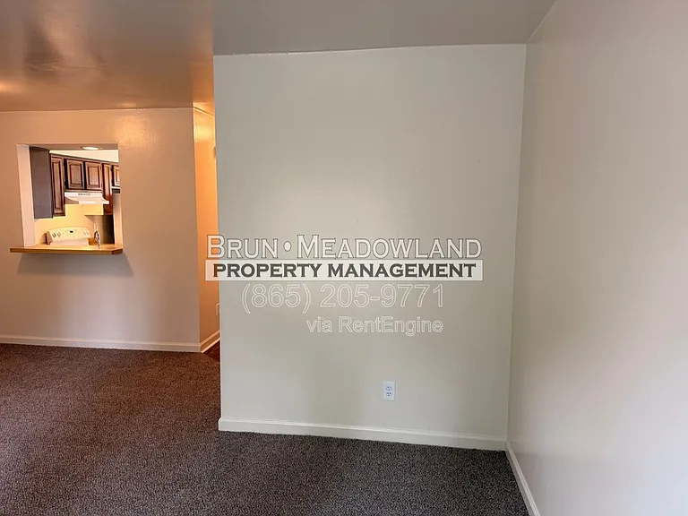 9116 Parktop Ln #B — Photo 7