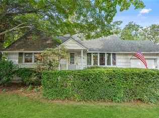 1142 Peapond Rd, North Bellmore, NY 11710