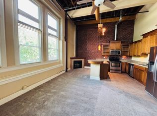 115 College Ave #208, Blacksburg, VA 24060