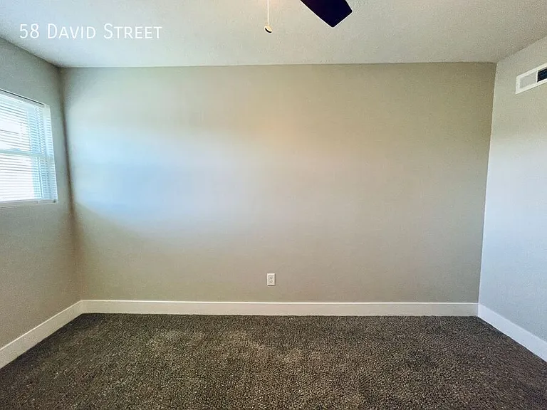 58 David St — Photo 12