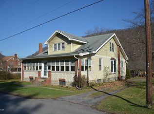76 Lizardville Rd, Mill Hall, PA 17751