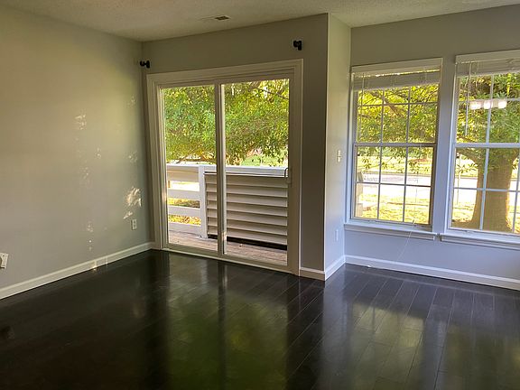 5th image of 9601 Vinca Cir