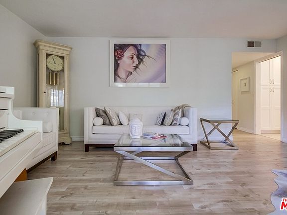 5th image of 6740 Hillpark Dr APT 202