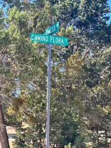 4 Camino Flora Ct, Tijeras, NM, 87059