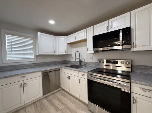 315 Moser Ave, Bullhead City, AZ 86429