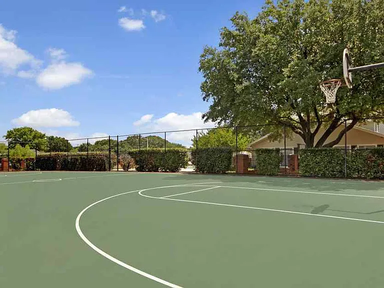 Ashli Oaks — Photo 2