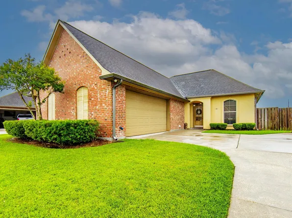 161 Lake Accardo Ave, Thibodaux, LA 70301