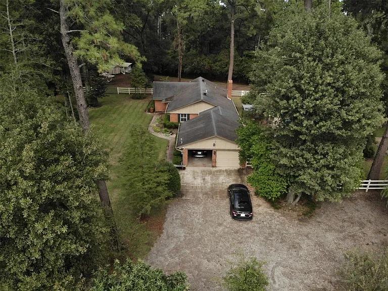 9011 Dowdell Rd — Photo 18