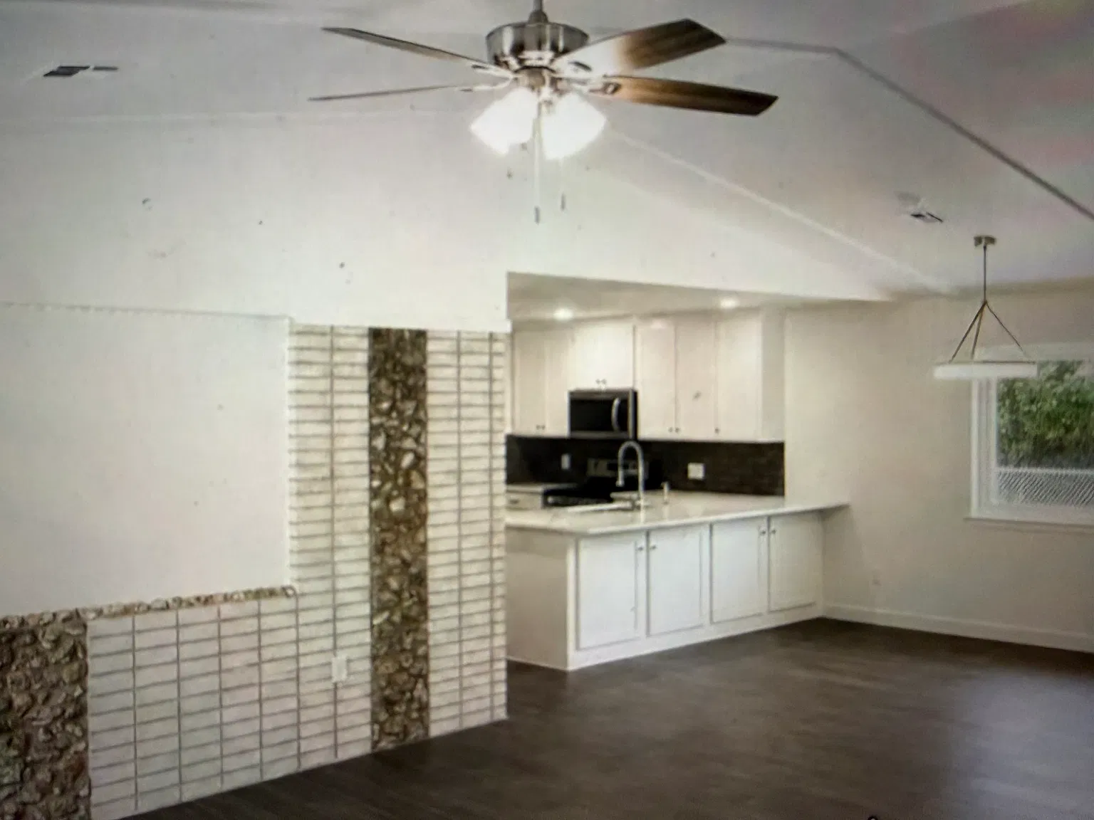 3 bed, 1629 sqft, $1,550 — Photo 2