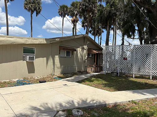 410 Oak Dr #A Photo 1