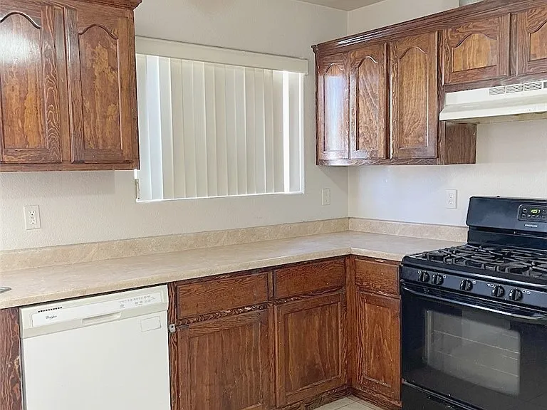 6168 Bluehill Ave #2 — Photo 8