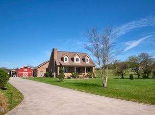 936 Cliff Top Rd, Blaine, TN 37709