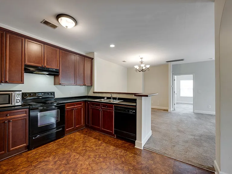 8045 Bienville Dr #Y7 — Photo 3