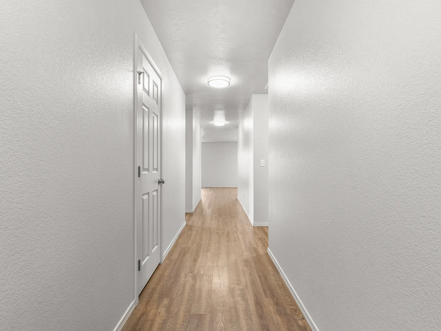 4 bed, 1853 sqft, $2,500 — Photo 3