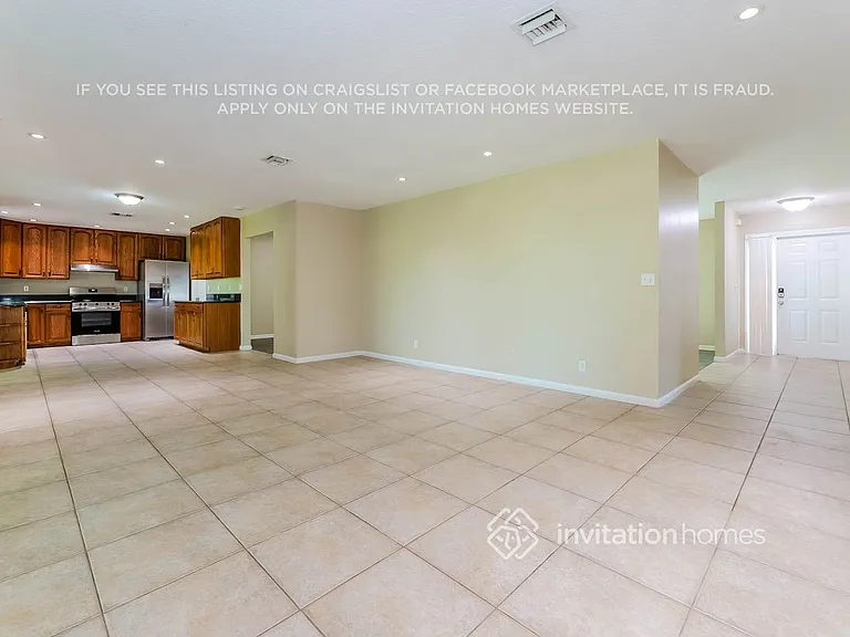 112 Granada St — Photo 8