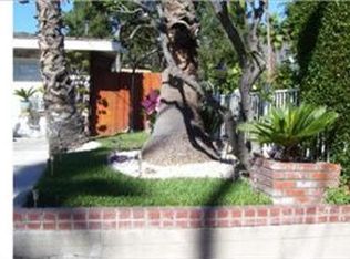 1085 New York Dr, Altadena, CA