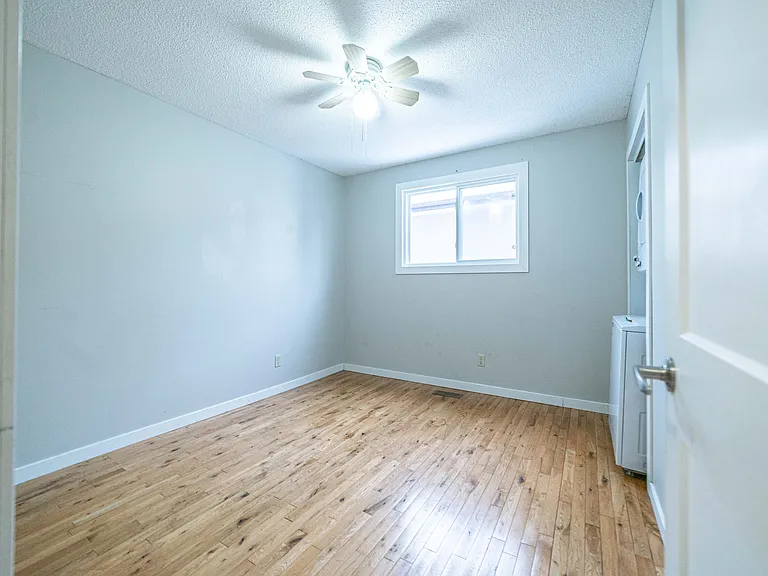 1-435 Piccadilly Ave #1 — Photo 10