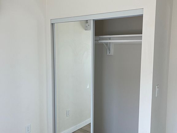 5th image of 5374 E Falls View Dr