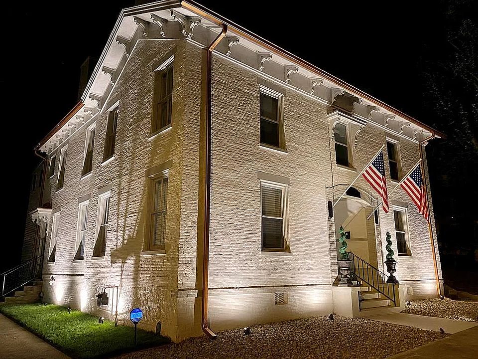1st image of 190 W 2nd St #190